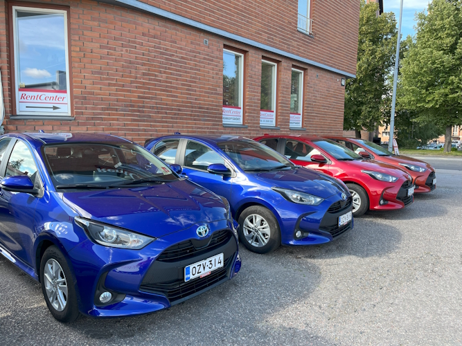 Toyota Yaris hybrid minileasing